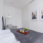 Slowackiego Elegant Apartment Krakow By Noclegi Renters